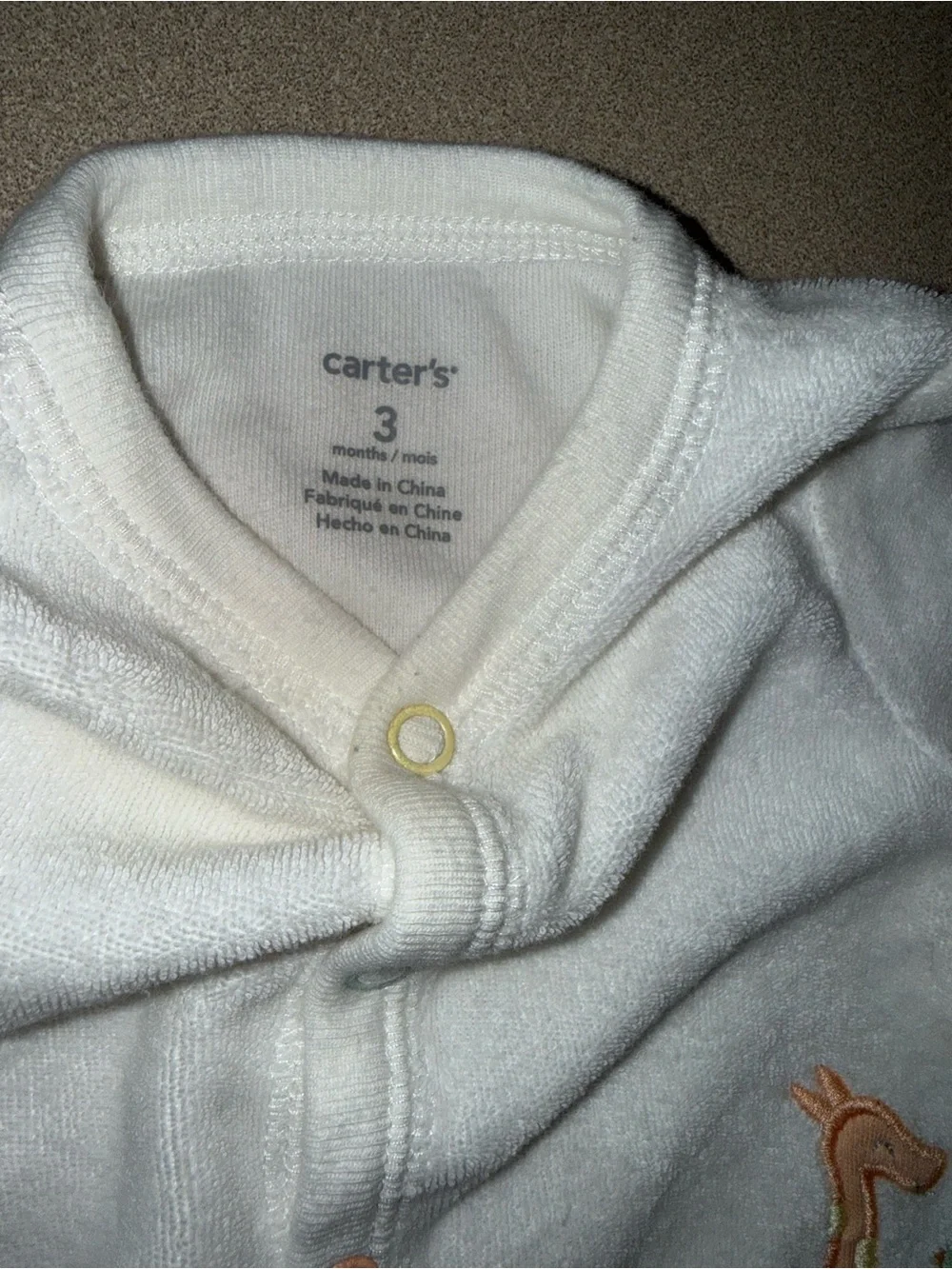 Carter’s unisex baby size 3 months pajama white with elephant, giraffe and bird